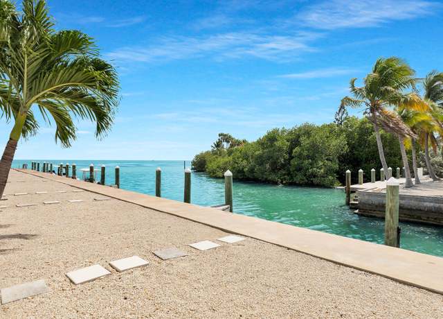 Property at 1215 97Th Street Ocean Street Ocean #6, Marathon, FL 33050, 1 bed, 1 bath