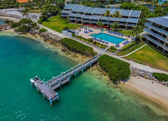 Property at 1133 W Ocean Dr #4, Marathon, FL 33050, 3 beds, 3 baths