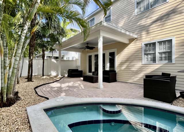 Property at 230 Golf Club Dr, Key West, FL 33040, 2 beds, 2.5 baths