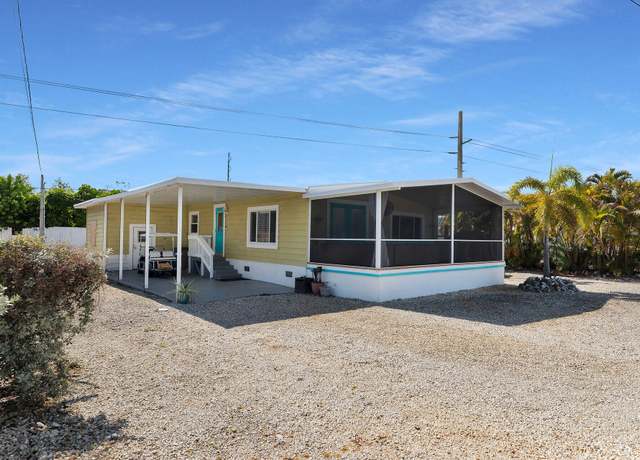 Property at 144 Sunset Ln, Key Largo, FL 33070, 3 beds, 2 baths