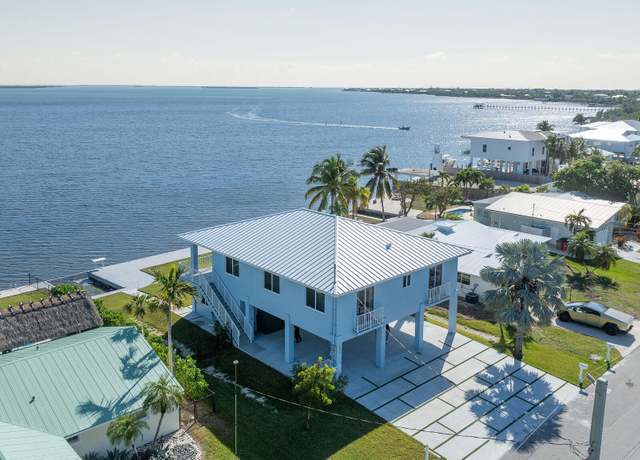 Property at 1631 Sunrise Dr, Big Pine Key, FL 33043, 3 beds, 2 baths