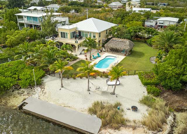 Property at 733-743 Trinidad Ln, Little Torch Key, FL 33042, 3 beds, 2 baths