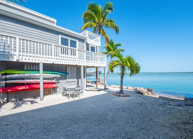 Property at 15 Bay Dr, Saddlebunch, FL 33040, 3 beds, 2 baths