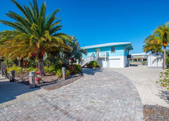 Property at 43 Venetian Way, Sugarloaf Key, FL 33042, 3 beds, 2 baths