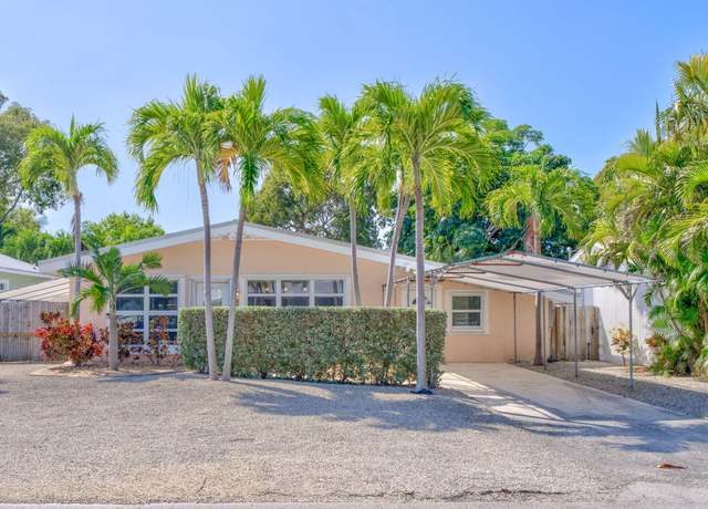 Property at 60 Bahama Ave, Key Largo, FL 33037, 3 beds, 2 baths