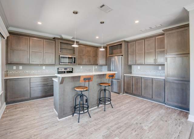 Property at 27255 Mariposa Rd, Ramrod Key, FL 33042, 3 beds, 2 baths