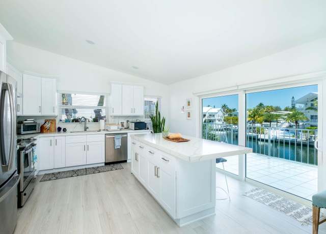 Property at 64 W Plaza Del Sol, Lower Matecumbe, FL 33036, 3 beds, 2 baths