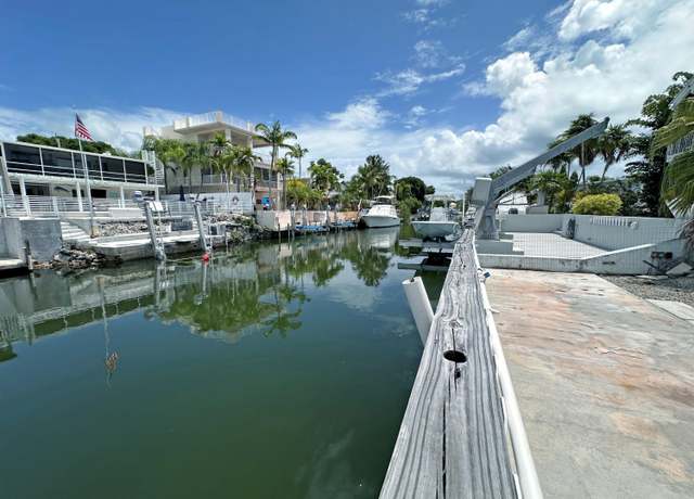 Property at 319 Woods Ave, Plantation Key, FL 33070, 3 beds, 2 baths