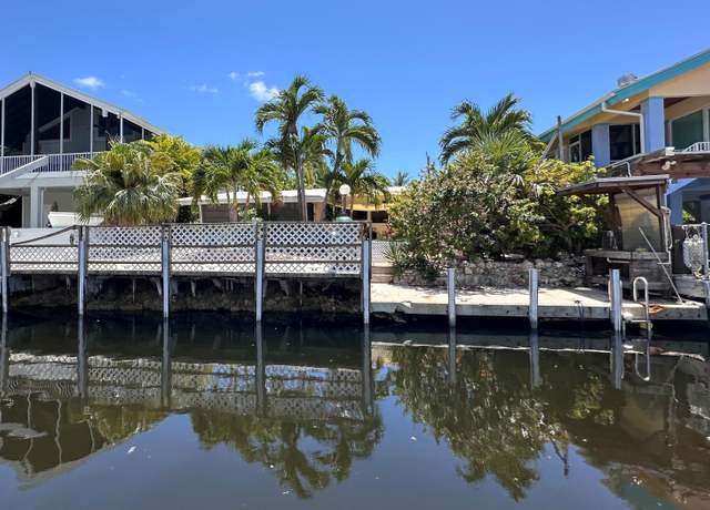 Property at 319 Woods Ave, Plantation Key, FL 33070, 3 beds, 2 baths