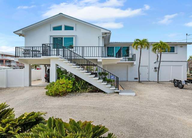 Property at 29457 Constitution Ave, Big Pine Key, FL 33043, 3 beds, 3 baths