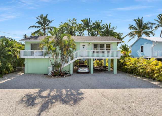 Property at 878 La Paloma Rd, Key Largo, FL 33037, 3 beds, 2 baths