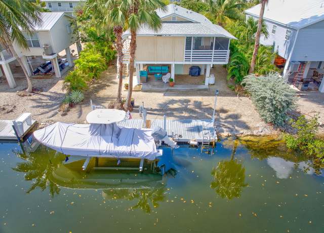 Property at 27411 St. Croix Ln, Ramrod Key, FL 33042, 3 beds, 1.5 baths