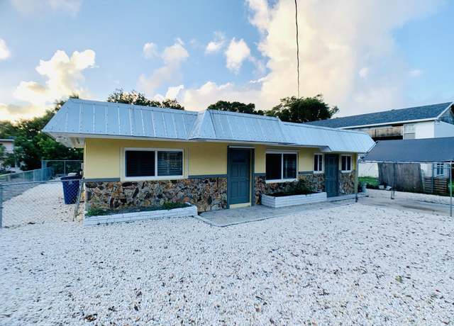 Property at 577 Boyd Dr, Key Largo, FL 33037, 3 beds, 2.5 baths
