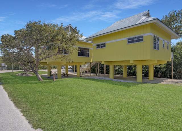 Property at 3 E Kyle Way, Marathon, FL 33050, 4 beds, 4 baths