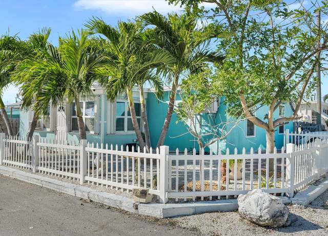 Property at 11348 4th Ave Ocean, Marathon, FL 33050, 3 beds, 1 bath