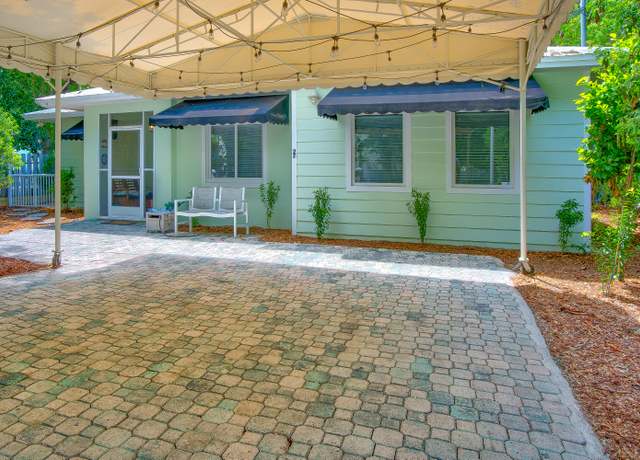 Property at 27 Blue Runner St, Key Largo, FL 33037, 3 beds, 2 baths