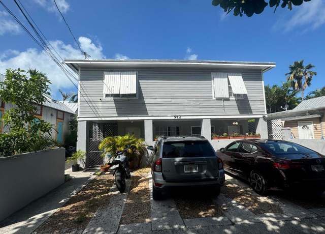 Property at 912 Pohalski St, Key West, FL 33040, 6 beds, 6 baths