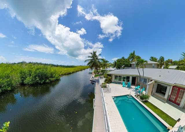 Property at 3446 Riviera Dr, Key West, FL 33040, 5 beds, 4 baths