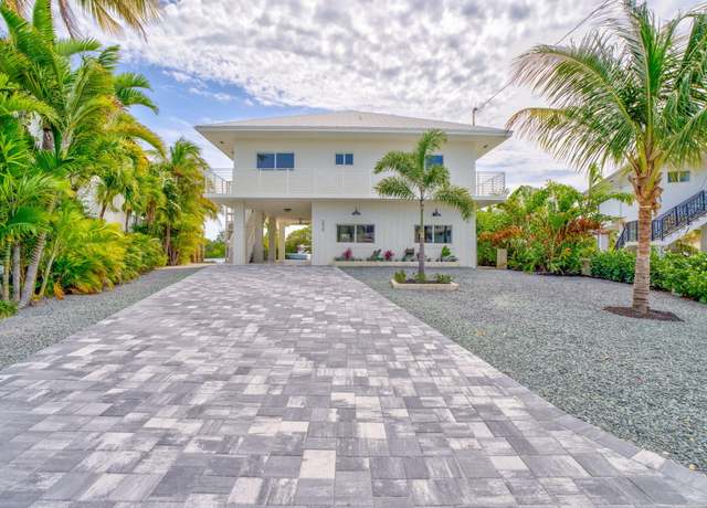 Property at 230 Biscayne Blvd, Lower Matecumbe, FL 33036, 5 beds, 3 baths