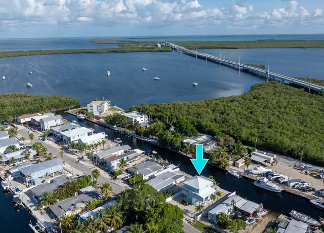Property at 415 Big Pine Rd, Key Largo, FL 33037, 3 beds, 2 baths