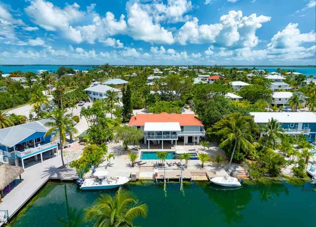 Property at 17177 W Bonita Ln, Sugarloaf Key, FL 33042, 3 beds, 2 baths