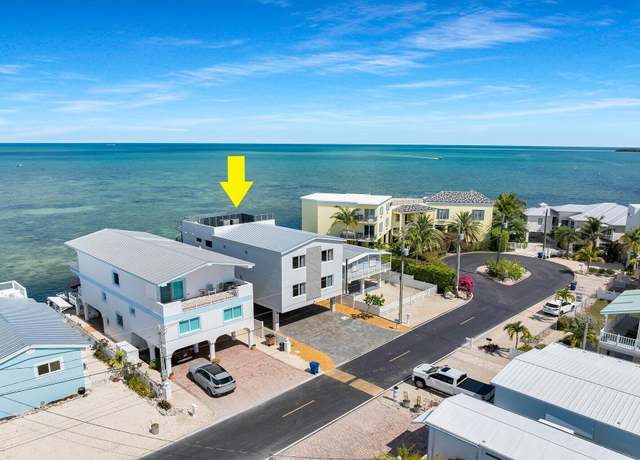 Property at 257 Normandy Dr, Key Largo, FL 33070, 6 beds, 5 baths