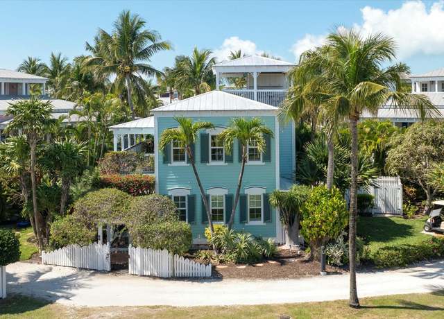 Property at 68 Sunset Key Dr, Key West, FL 33040, 2 beds, 2.5 baths