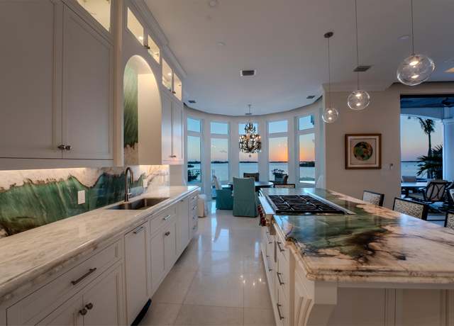 Property at 42 Cannon Royal Dr, Shark Key, FL 33040, 4 beds, 3.5 baths