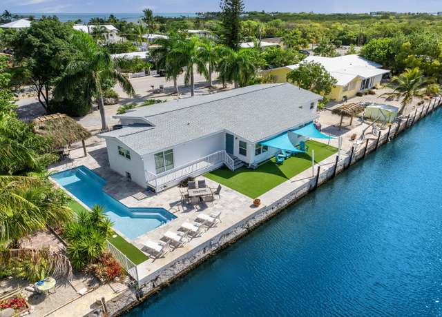 Property at 11243 3rd Avenue Gulf, Marathon, FL 33050, 5 beds, 4 baths