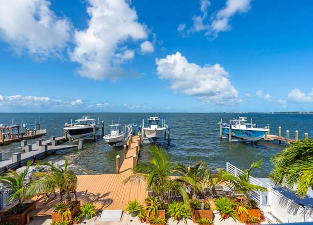Property at 909 Narragansett Ln, Key Largo, FL 33037, 3 beds, 3 baths