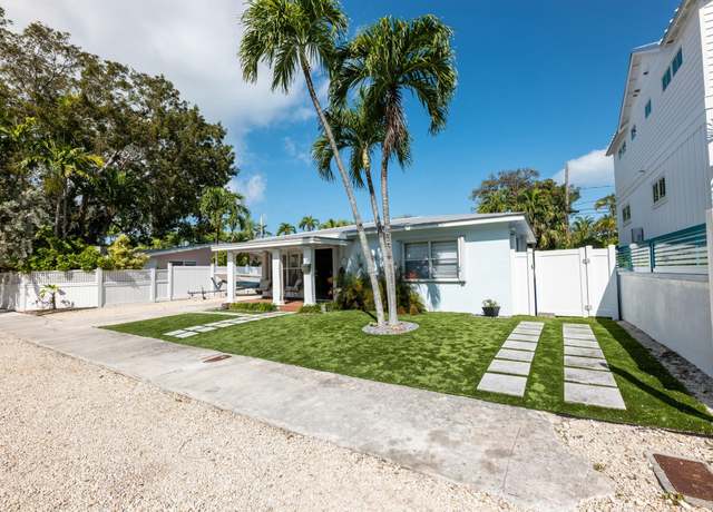 Property at 1423 Johnson St, Key West, FL 33040, 2 beds, 1 bath