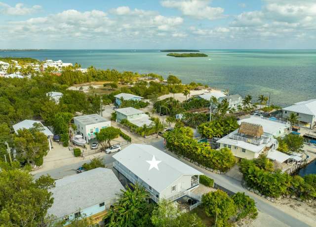 Property at 1010 Snapper Ln, Key Largo, FL 33037, 3 beds, 2 baths