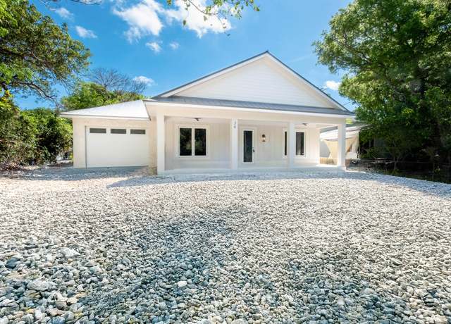 Property at 36 Park Rd, Upper Matecumbe Key Islamorada, FL 33036, 4 beds, 3 baths