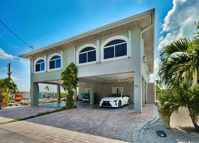 Property at 51 Coral Ln, Key Colony, FL 33051, 3 beds, 3 baths