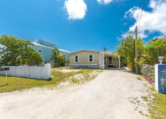 Property at 9 Boca Chica Rd, Geiger Key, FL 33040, 4 beds, 3 baths