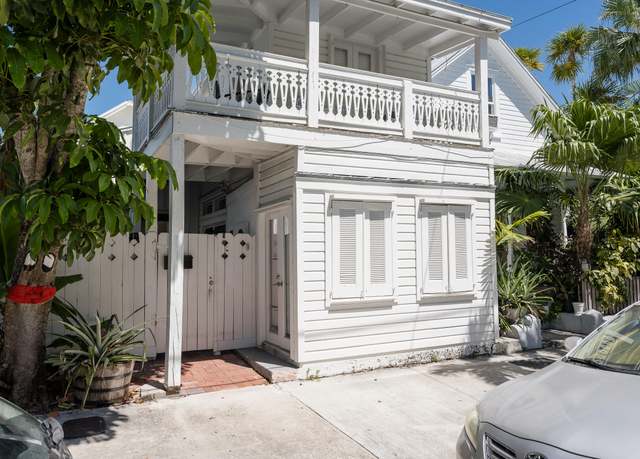 Property at 609 1/2 Margaret St, Key West, FL 33040, 1 bed, 2 baths