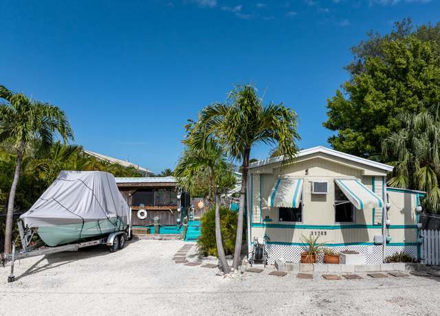 Property at 31249 Avenue D, Big Pine Key, FL 33043, 2 beds, 2 baths