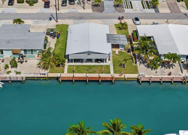 Property at 271 9th St, Key Colony, FL 33051, 2 beds, 2 baths