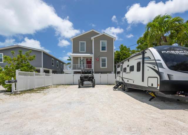 Property at 255 Mars Ln, Geiger Key, FL 33040, 3 beds, 2.5 baths