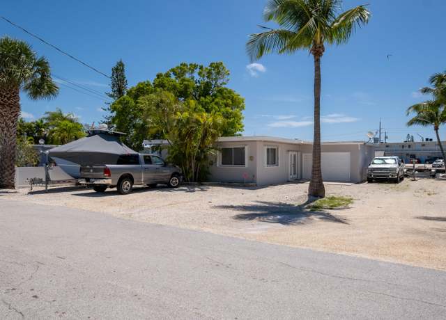 Property at 132 Gardenia St, Plantation Key, FL 33070, 3 beds, 3 baths