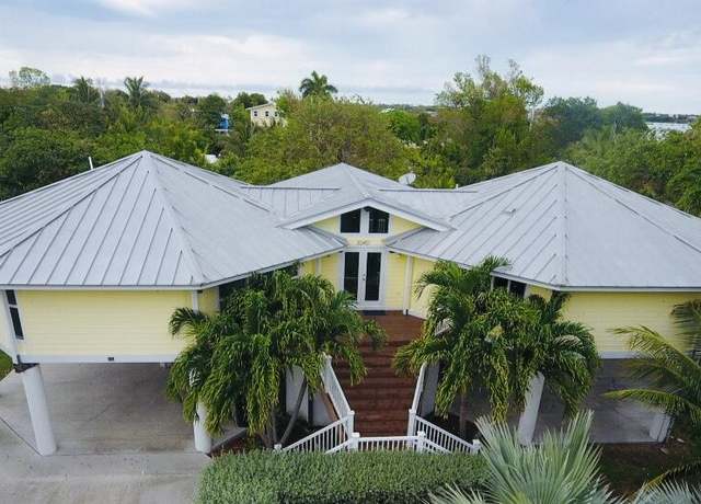 Property at 30451 Hibiscus Ln, Big Pine Key, FL 33043, 4 beds, 3 baths