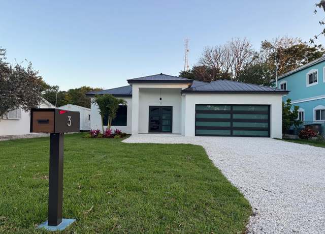 Property at 3 Abaco Rd, Key Largo, FL 33037, 3 beds, 2 baths