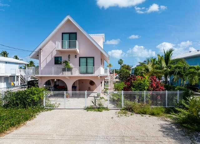 Property at 61 W Cahill Ct, Big Pine Key, FL 33043, 2 beds, 2 baths