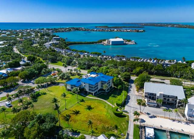 Property at 8304 Marina Villa Dr, Duck Key, FL 33050, 3 beds, 2 baths