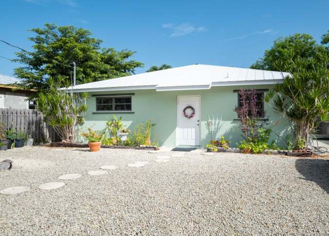 Property at 173 Pearl Ave, Plantation Key, FL 33070, 2 beds, 2 baths
