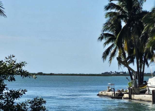 Property at 17171 Seagrape Ln, Sugarloaf Key, FL 33042, 3 beds, 3 baths