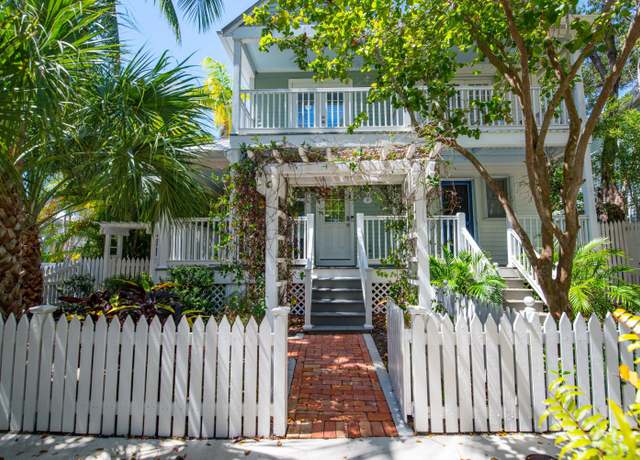 Property at 2 Merganser Ln, Key West, FL 33040, 2 beds, 1.5 baths