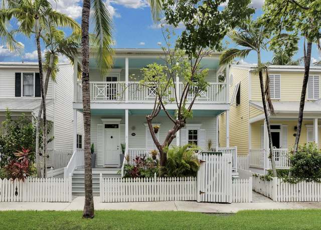 Property at 224 Golf Club Dr, Key West, FL 33040, 2 beds, 2.5 baths