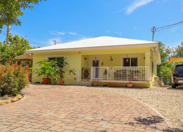 Property at 1 Sunset Rd, Key Largo, FL 33037, 3 beds, 2 baths