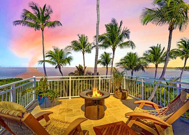 Property at 100 List St, Upper Matecumbe Key Islamorada, FL 33036, 3 beds, 2.5 baths